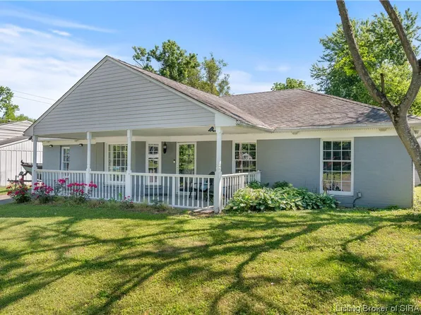 210 Fairwood Drive, Jeffersonville, IN 47130