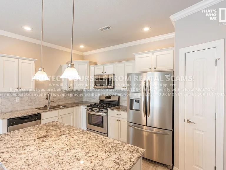 4407 W Wales Dr — Photo 5