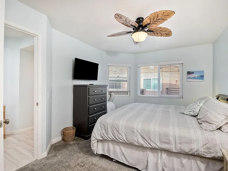 501 N Pacific St #10 — Photo 29