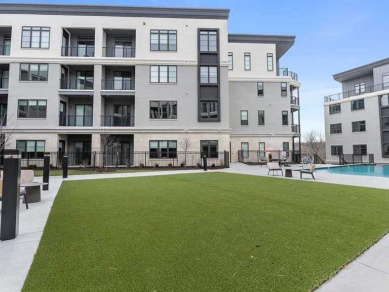 2100 W 86th Way — Photo 42