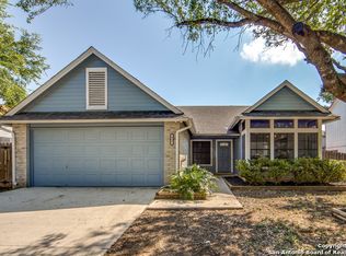 317 Hornbean Ln, Cibolo, TX 78108