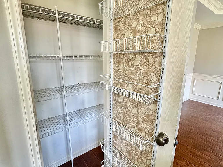 10916 Collington Dr — Photo 15