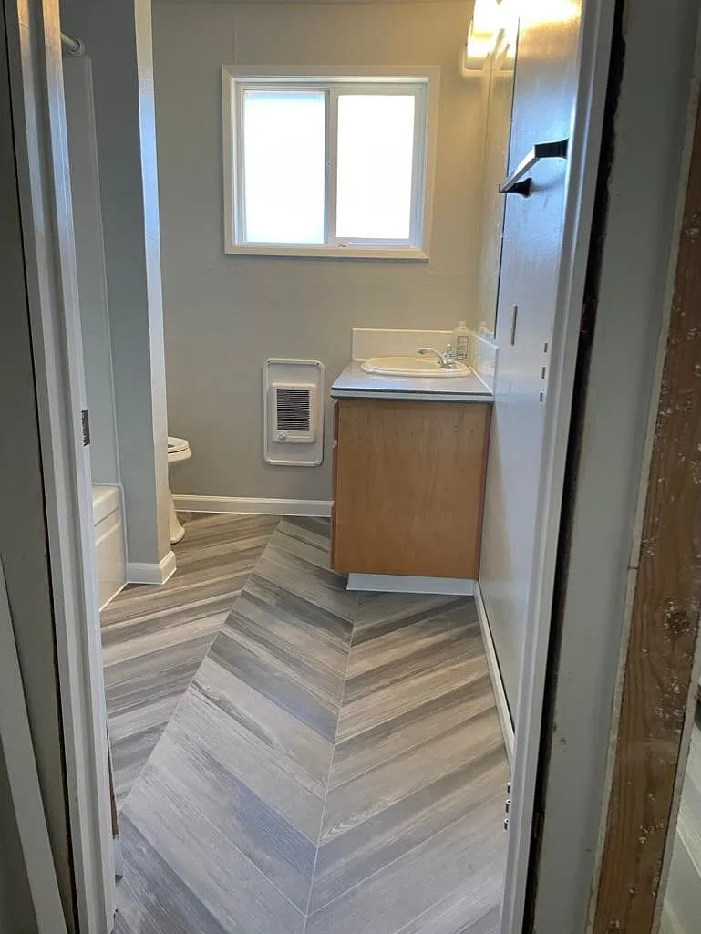 2 bed, 900 sqft, $1,575 — Photo 2