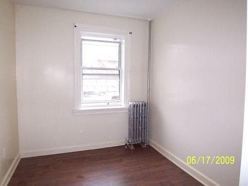 2nd image of 523 McDonald Ave APT 2R