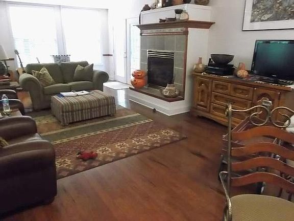 Family-Living Rm
