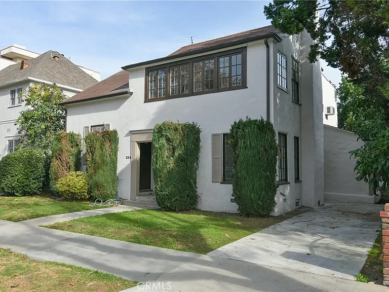 226 S Rexford Dr — Photo 1