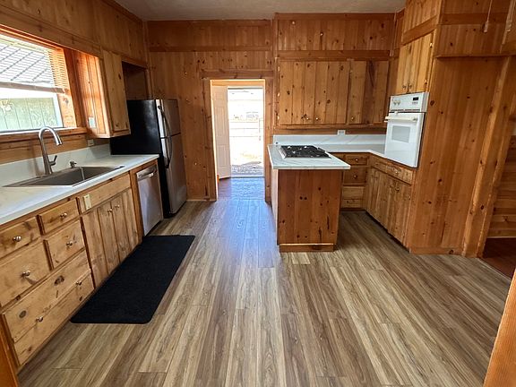 3rd image of 7715 4th St SE