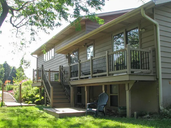 436 Caernarvon ROAD, Wales, WI 53183