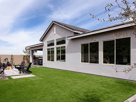 Pearce Model Backyard