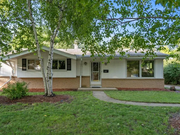 8830 West Cheyenne STREET, Milwaukee, WI 53224