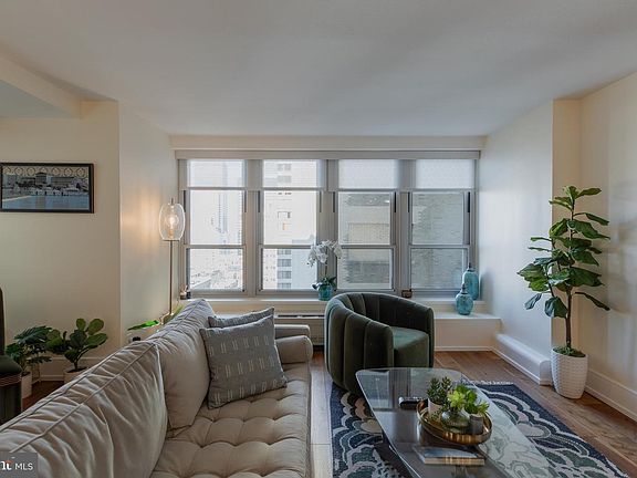 3rd image of 226 W Rittenhouse St APT 1501