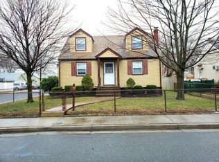 54 Pacific Ave, Middletown, NJ 07748