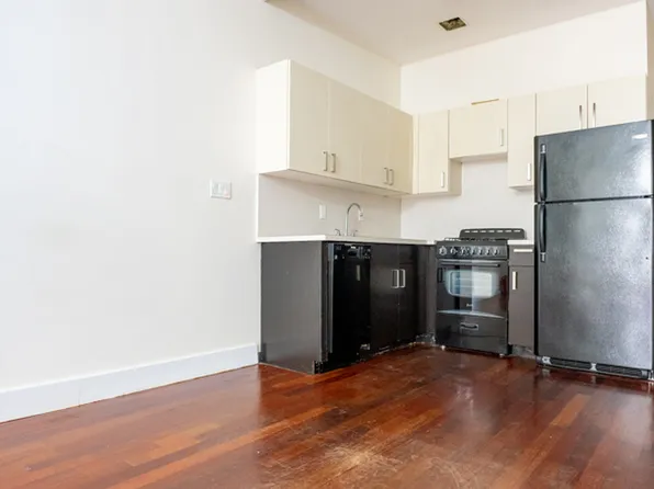 757 Hart Street image 1 of 13