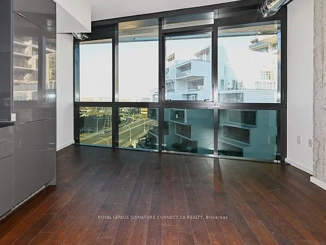 21 Lawren Harris Sq #910 — Photo 5
