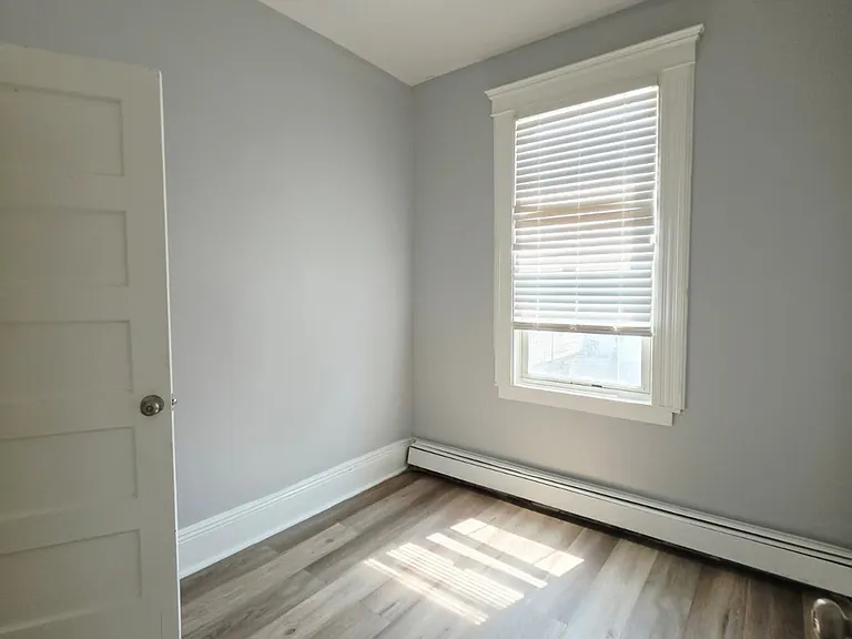 104 Fulton Ave #2E — Photo 6