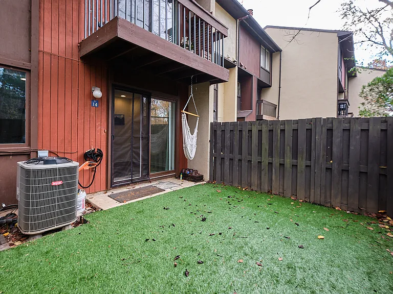 2214 Cartwright Pl — Photo 46
