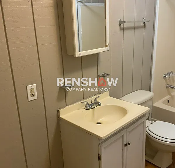 180 Ross Ave — Photo 6
