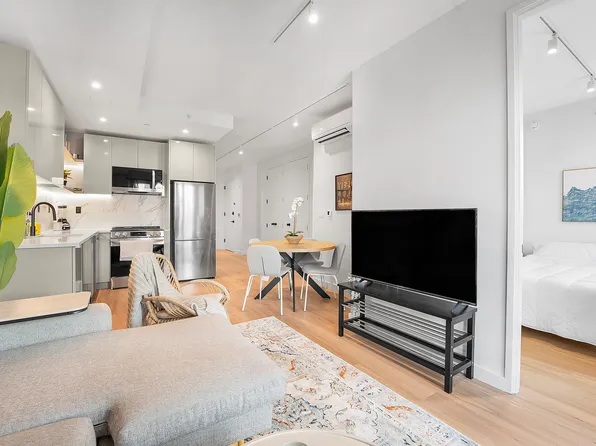 16 West Street image 5 of 16