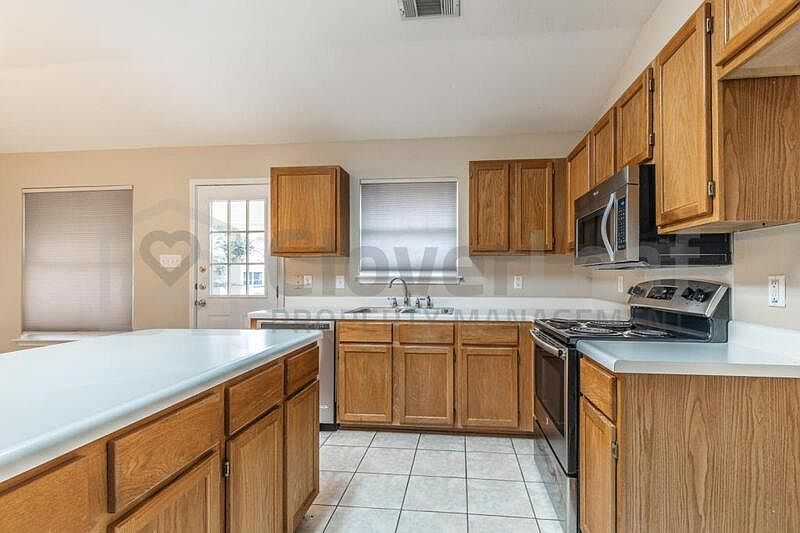 1st image of 7306 Kingsland