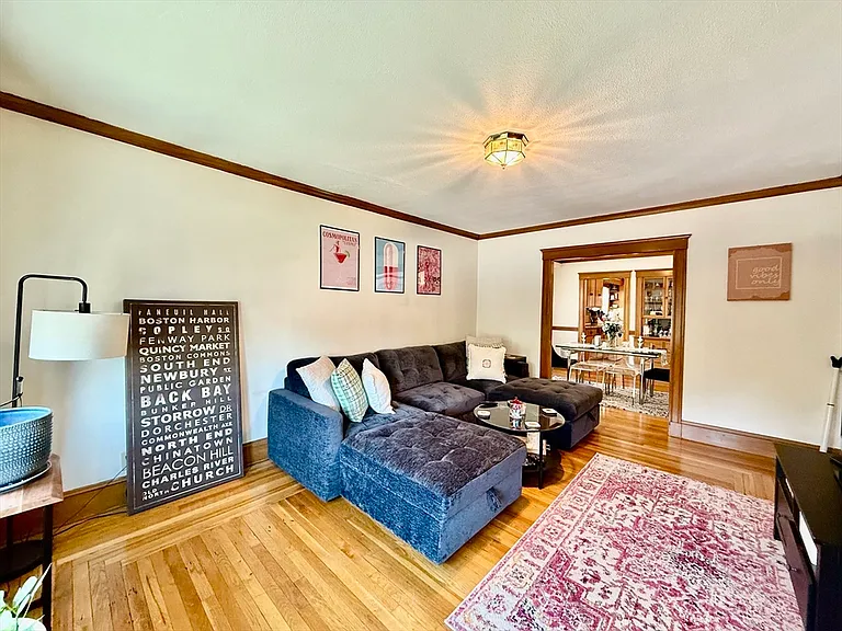 91 Shore Dr #2 — Photo 1