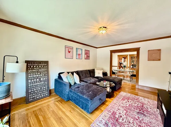 (undisclosed Address), Somerville, MA 02145