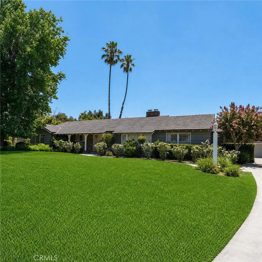 4 bed, 2901 sqft, $6,500 — Photo 2