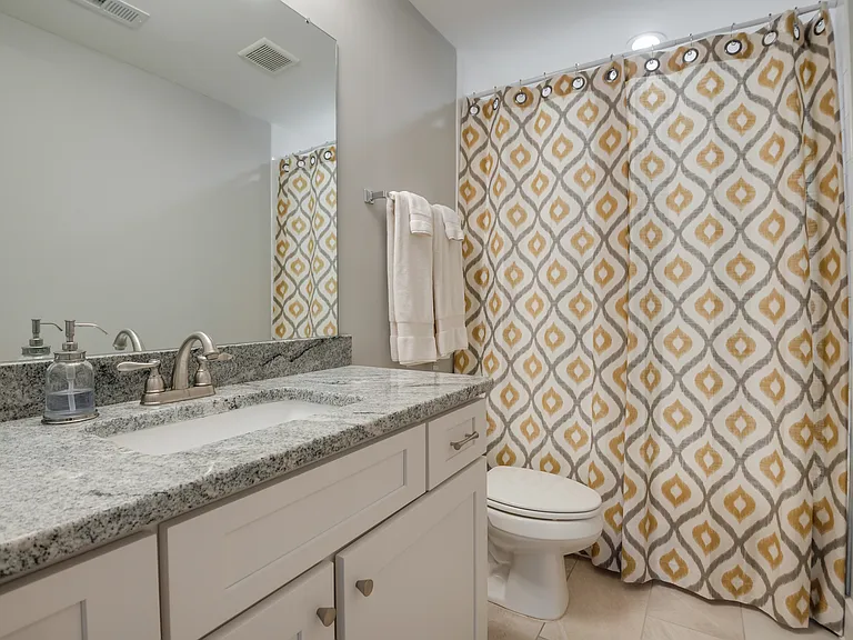 508 Morton Ave — Photo 26