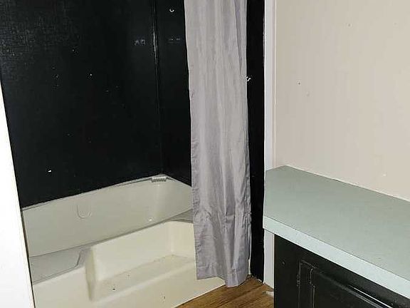 3rd image of 3283 Bishop Ct #115
