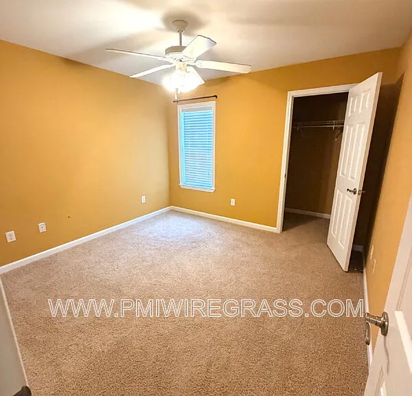 201 Windsor Garden Dr — Photo 10