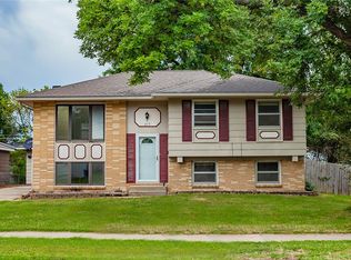 210 NE 5th St, Ankeny, IA 50021