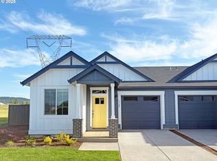 7722 SE Contour Ln, Hillsboro, OR
