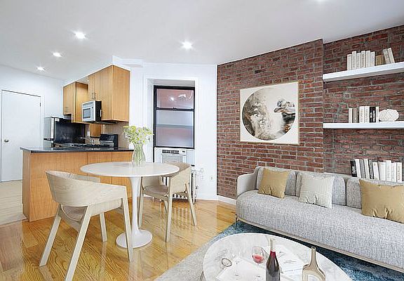 2nd image of 124 Ludlow St APT 2C