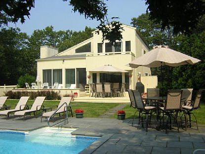 1st image of 10 Montauk Ave