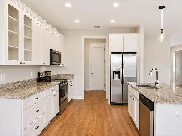 1823 Meadow Pond Way — Photo 6
