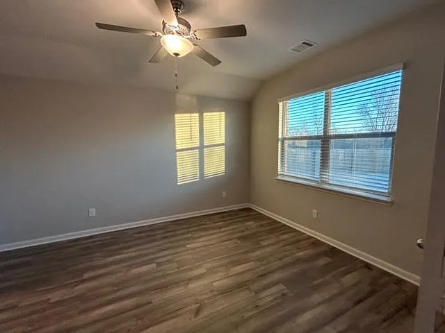 1117 Wheatfield Ln — Photo 14