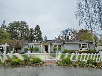 1st image of 2 Randall Pl