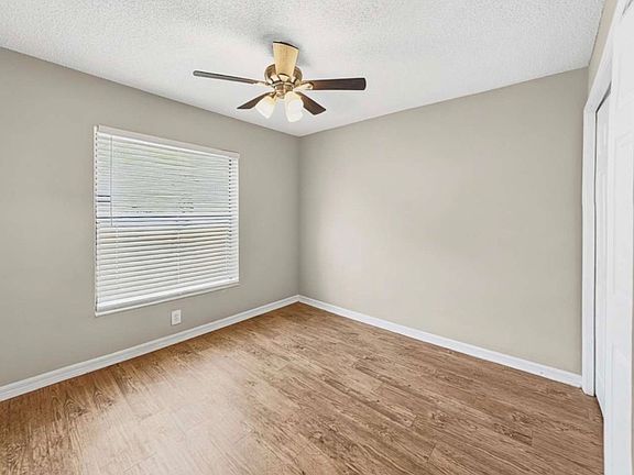3rd image of 2628 Alclobe Cir