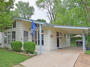 400 Ballwin Ave, Ballwin, MO 63021