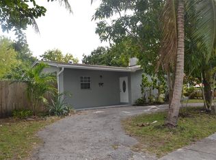 2930 NW 44th Ter, Lauderdale Lakes, FL 33313