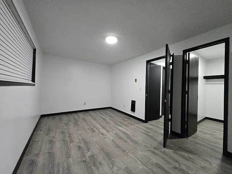 404 SW 1st St #5 — Photo 15