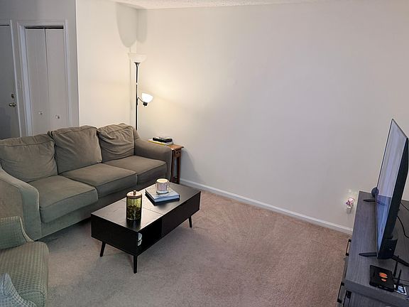 5th image of 4264 Waterlick Rd APT B