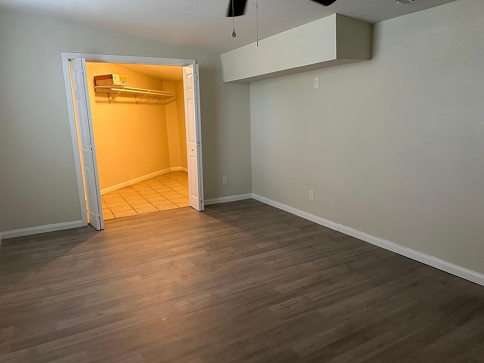 1st image of 1902 E Highland Blvd