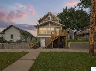 322 E Vine St, Mankato, MN 56001