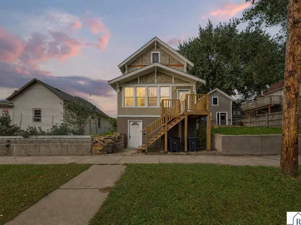 322 E Vine St, Mankato, MN 56001