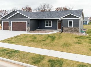 1936 Golden Gate Way, Holmen, WI 54636