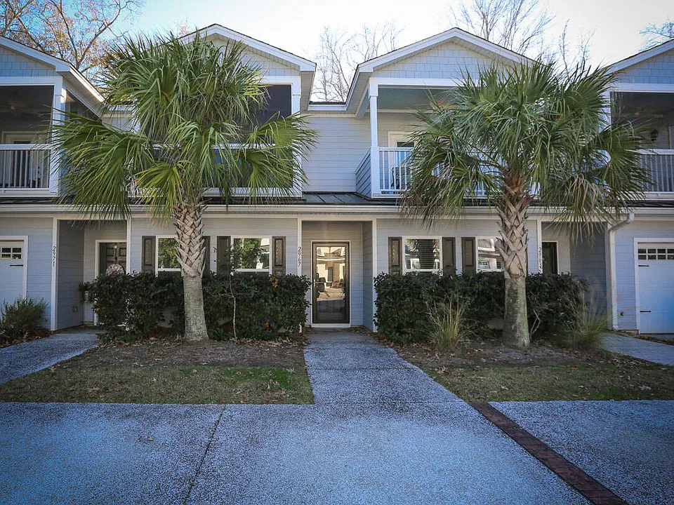 2967 Emma Ln