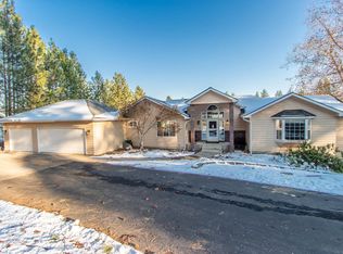 8724 N Oakland Rd, Newman Lake, WA 99025