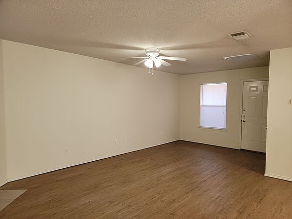 4th image of 410 Kline Ave #A