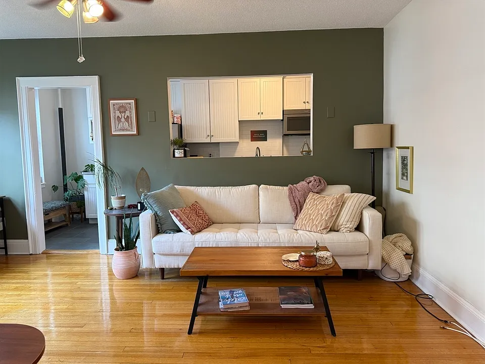 145 Englewood Ave #33