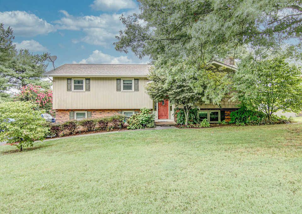 1st image of 138 Hicks Acres Dr